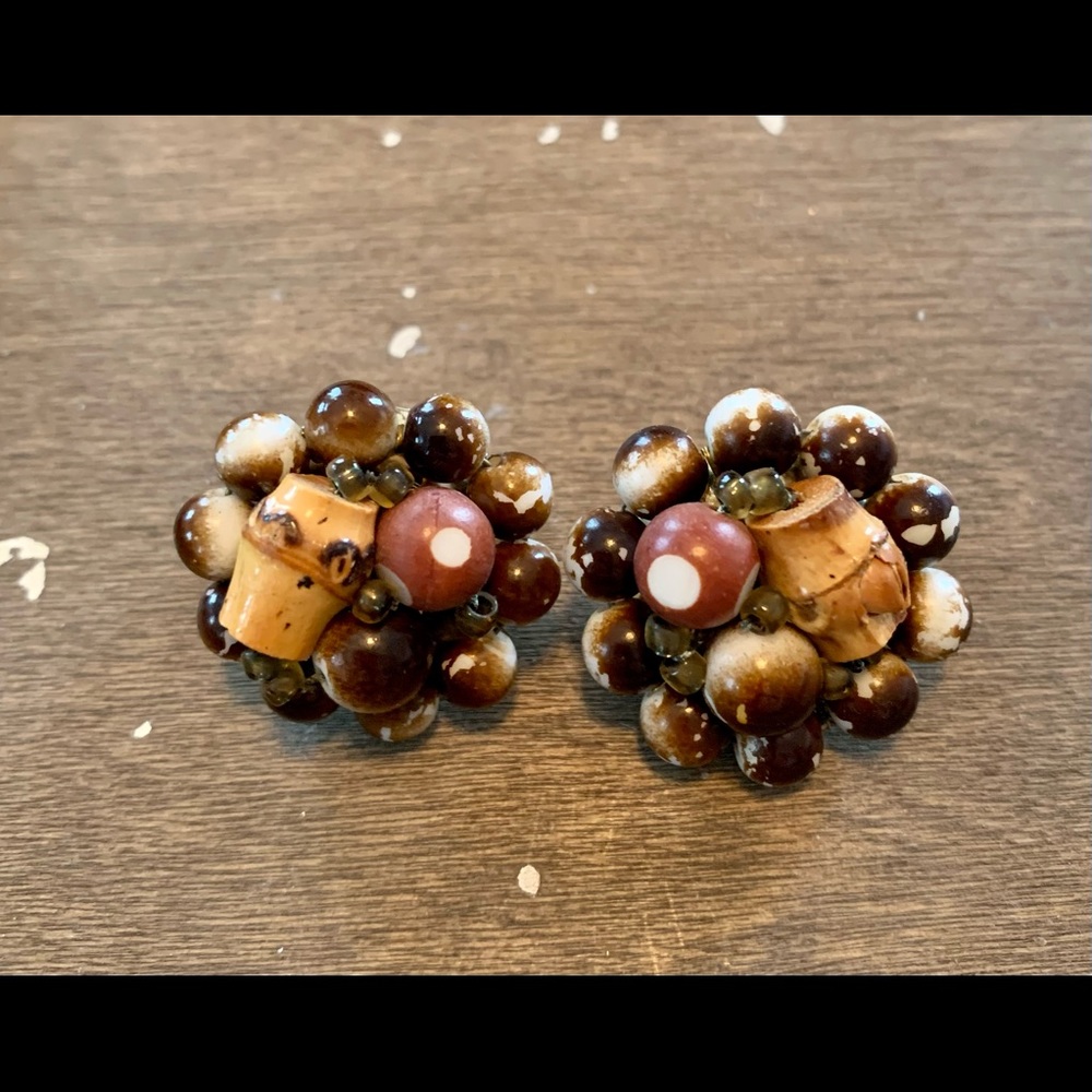 Vintage Clip-on earrings